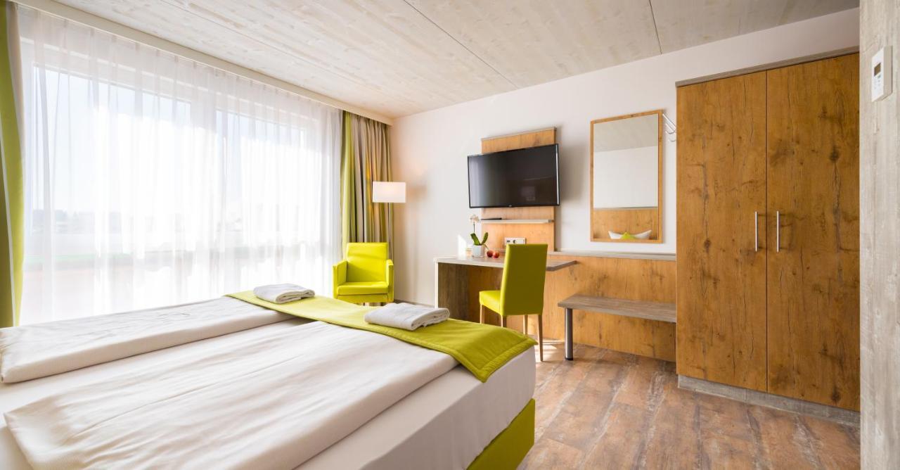 Oho Rooms Herrenberg Digital Access Only Gäufelden Eksteriør bilde