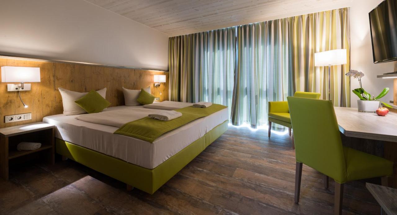 Oho Rooms Herrenberg Digital Access Only Gäufelden Eksteriør bilde